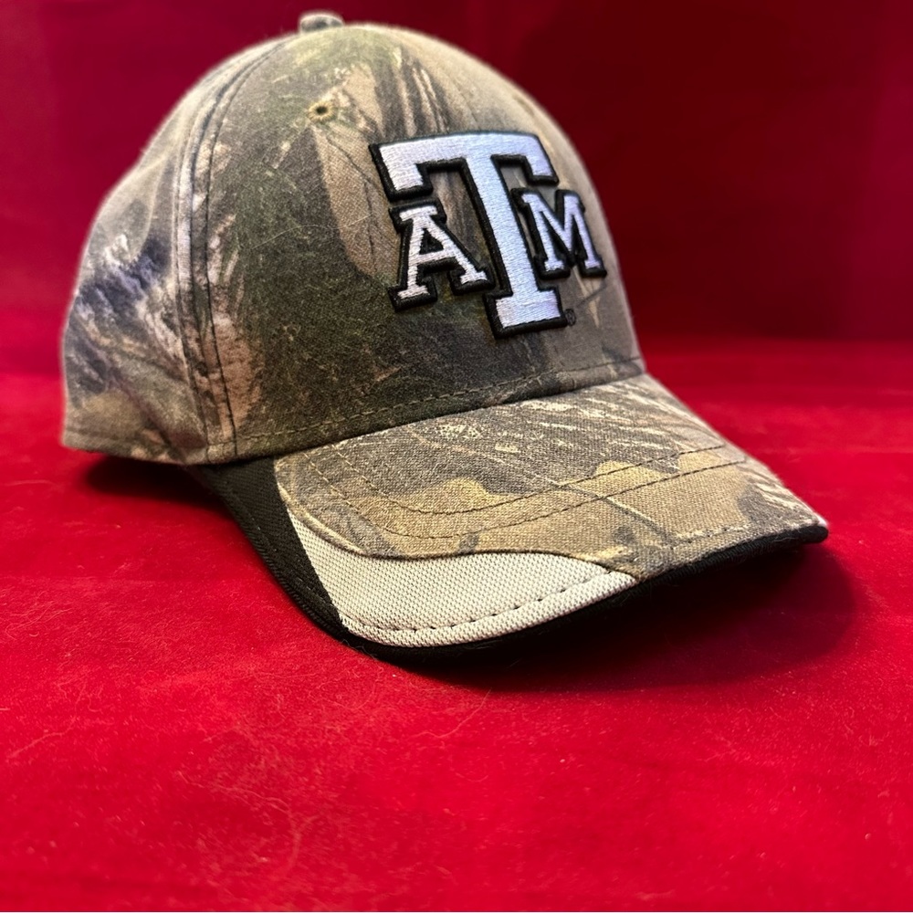 Camo Texas A&M strap back hat baseball cap NWT